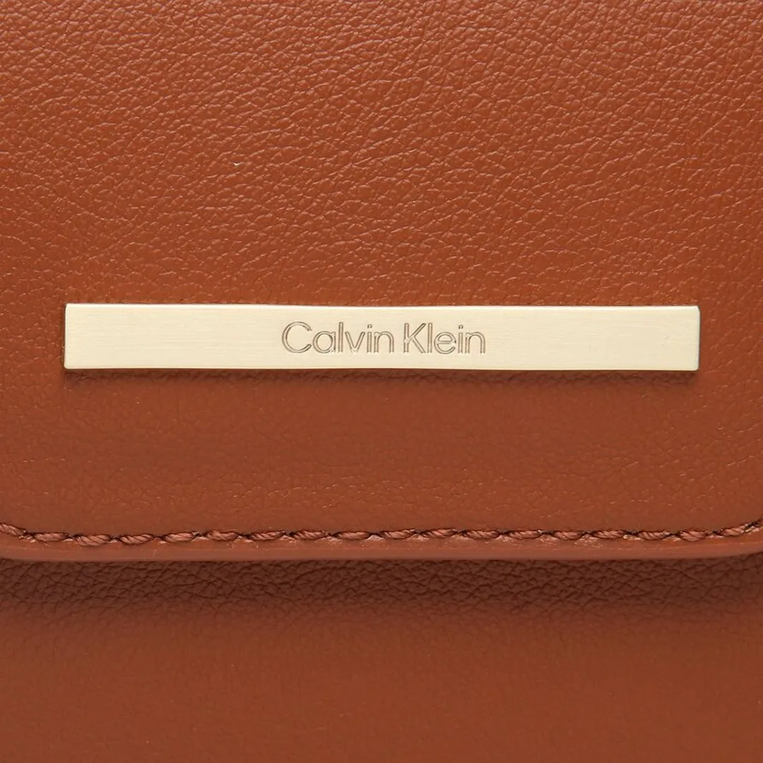 Aily Dressed Crossbody W/Flap