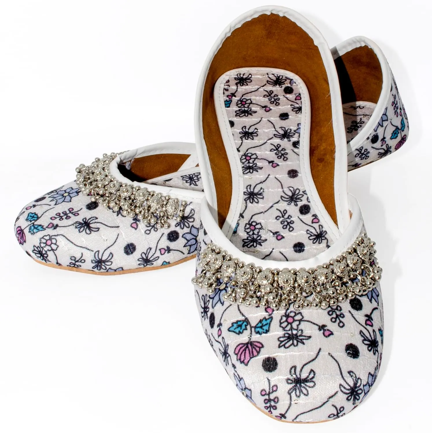 Chandrakala Payal Mojaris for Women, Flats Punjabi Jutti Embellished Khussa (WF154-P)