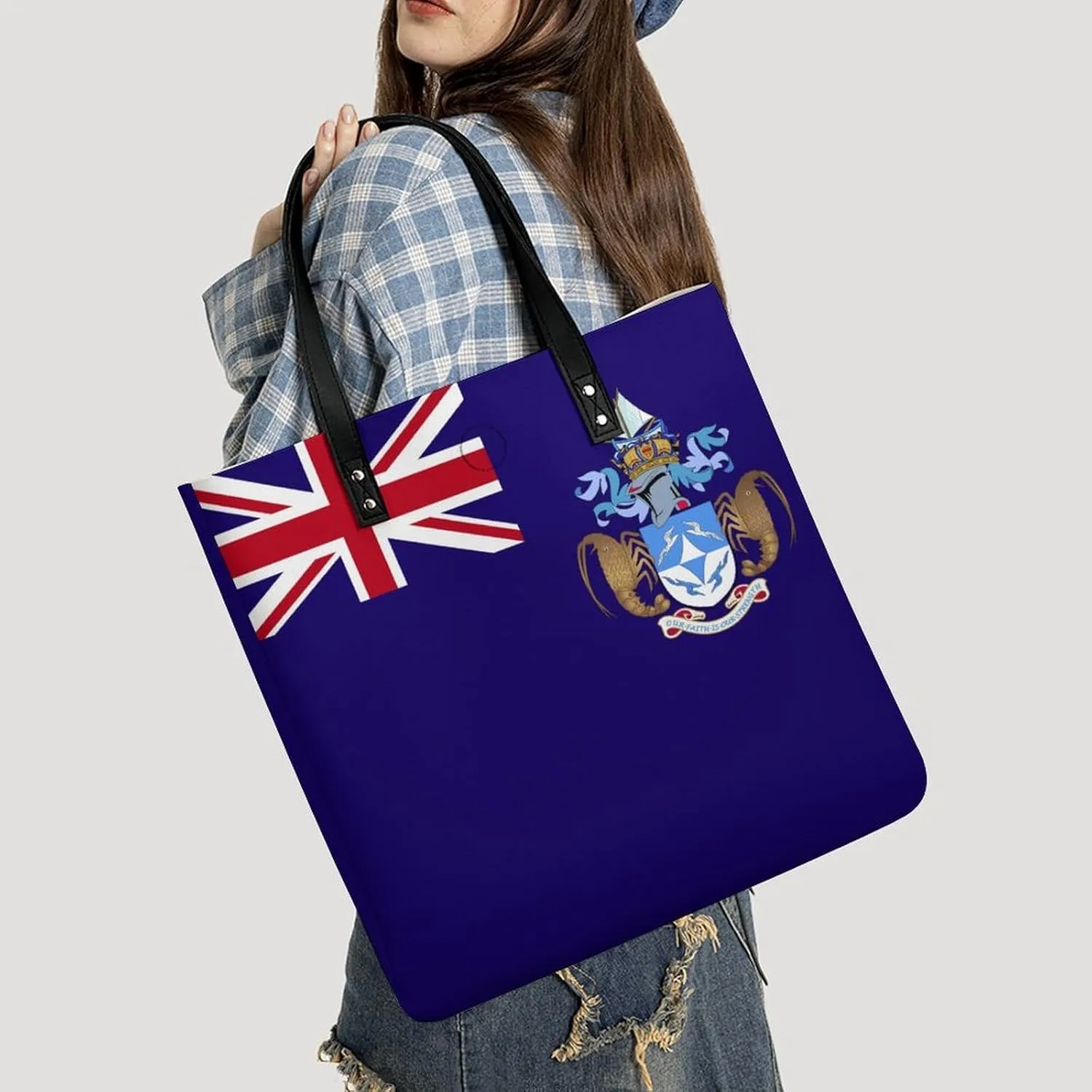 Comoros Flag Women's Tote Handbag Stylish and Spacious Leather Bag for Daily Use