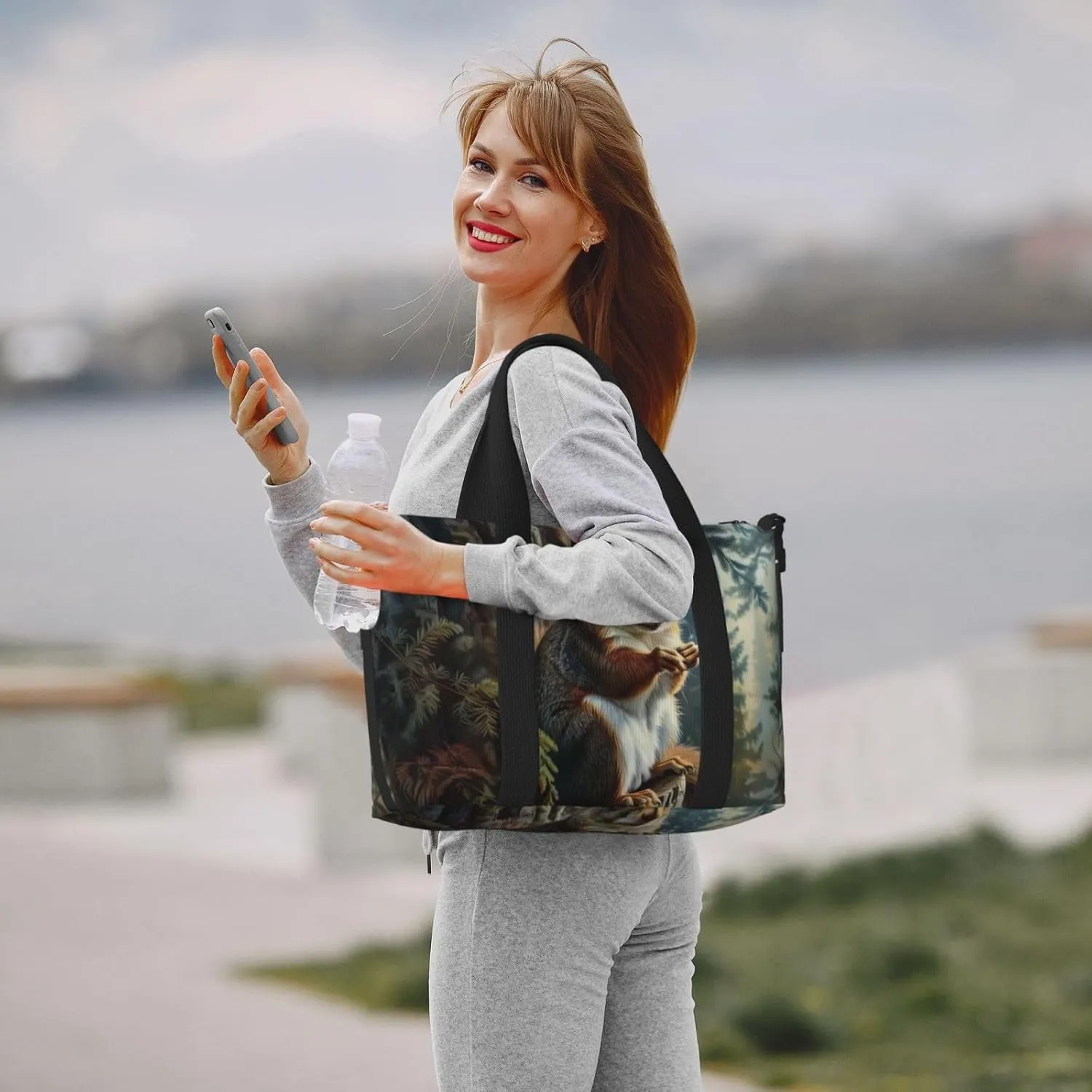 cute squirrel tree print Travel Duffel Bag, Sports Tote Gym Bag, Swim Pool Bag Large Shoulder Tote Bag for Beach Weekender