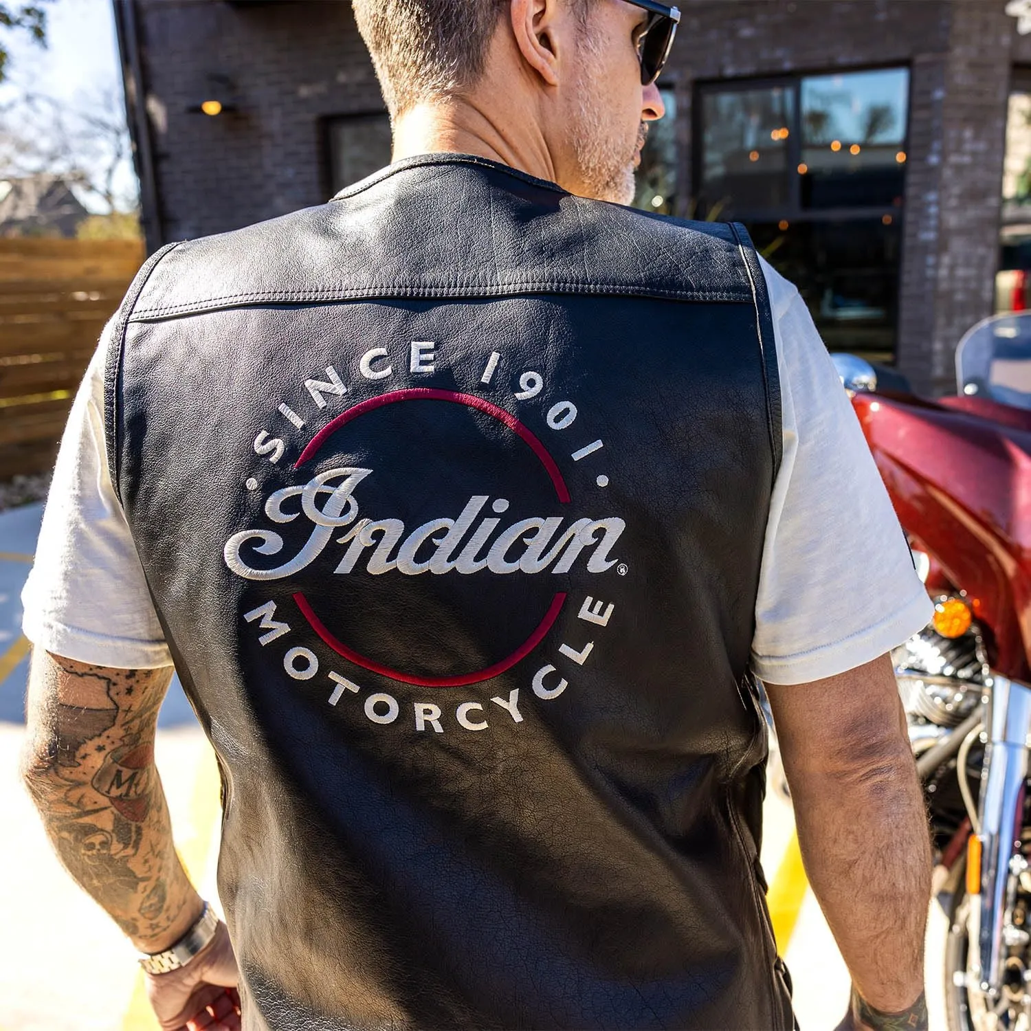 Indian Motorcycle Men's Western Vest, Black