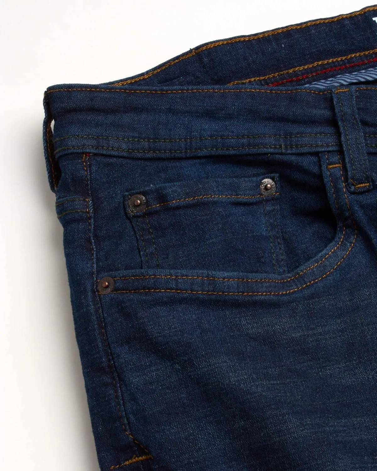 IZOD Men's Denim Jeans - Comfort Stretch Mid Rise Relaxed Fit Jeans for Men - Classic Men's Cotton 5 Pocket Denim Pants