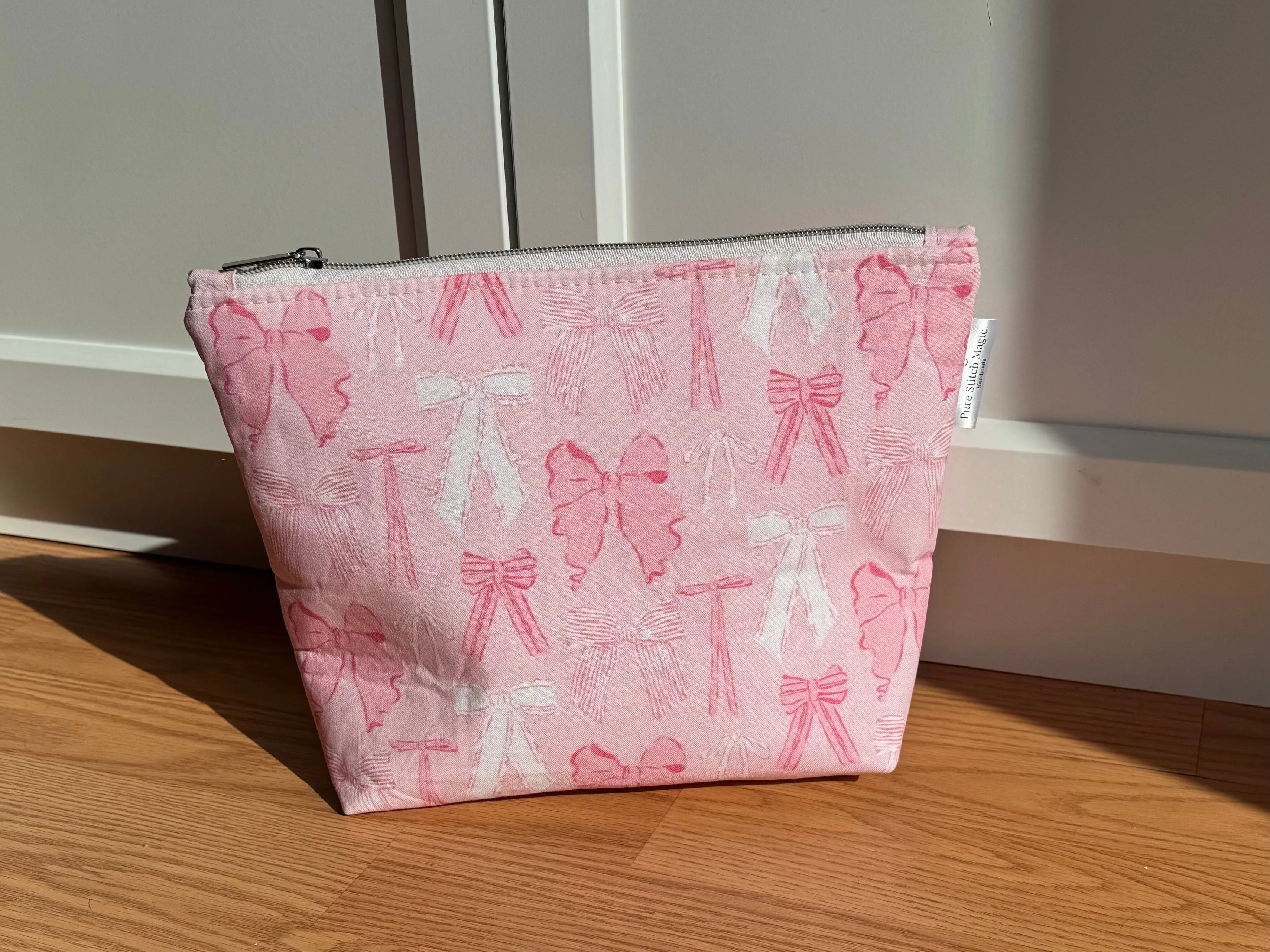 Large Pink Bow Cosmetic Zipper Bag