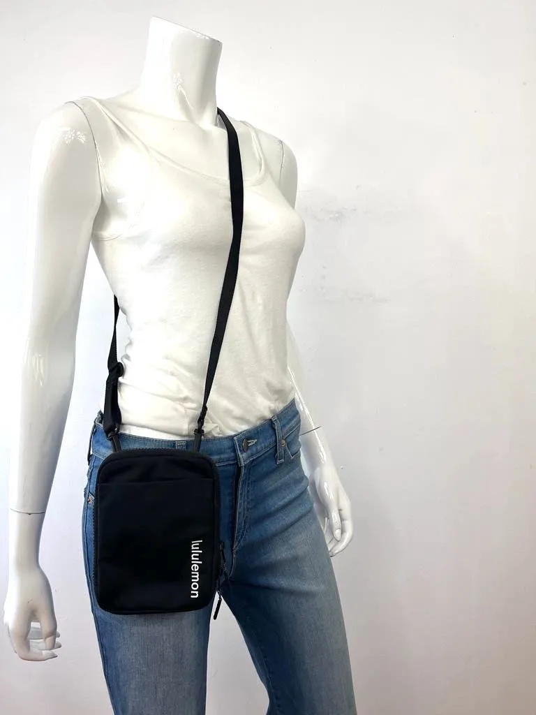 LULULEMON EASY ACCESS CROSSBODY BAG