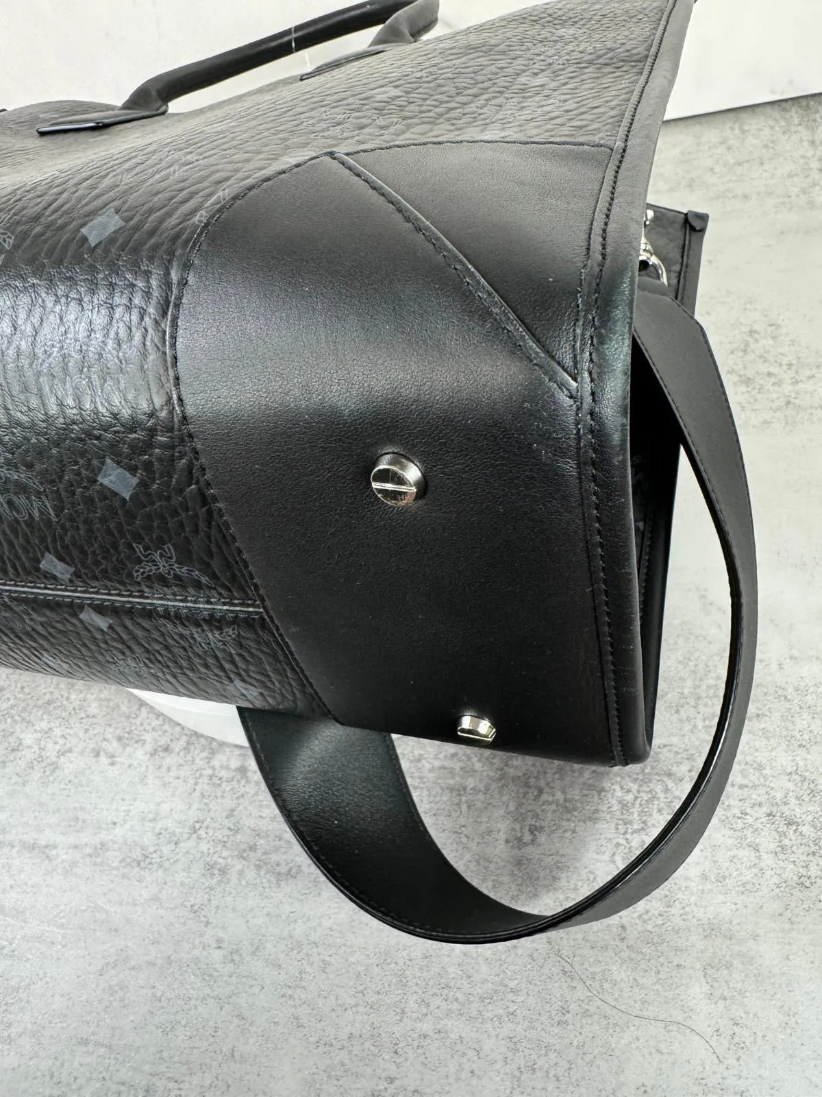 MCM VISETOS LARGE MUNCHEN TOTE BAG
