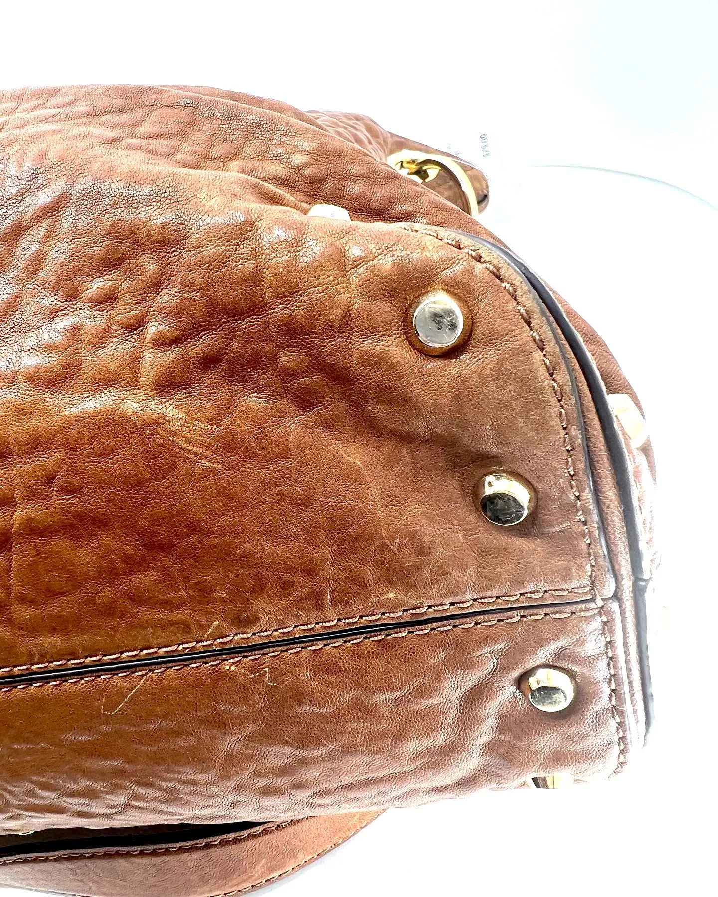 MICHAEL KORS ASTOR STUDDED LEATHER SHOULDER BAG