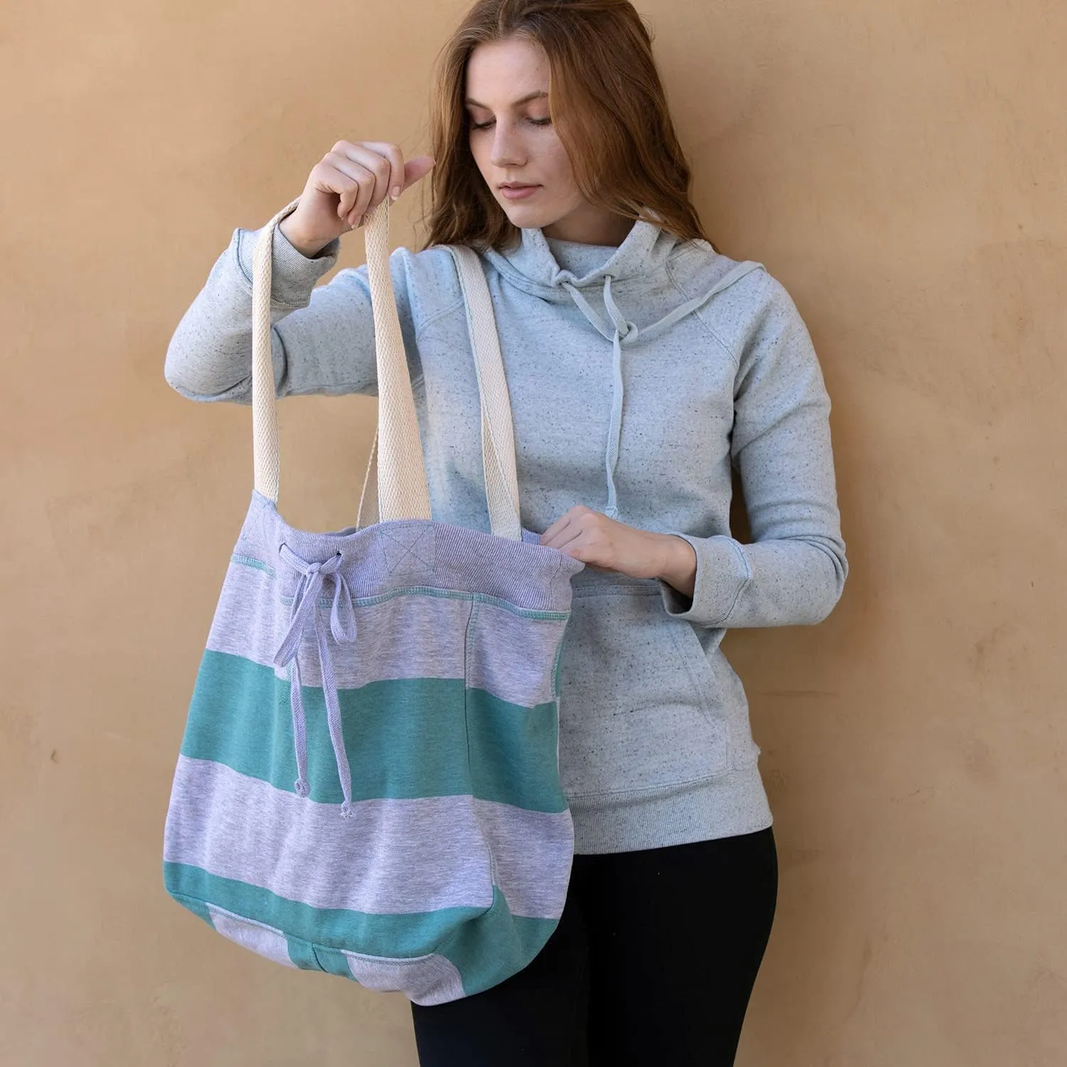 MV Sport Pro-Weave Large Everyday Fleece Travel Tote Bag with draw cords - One Size