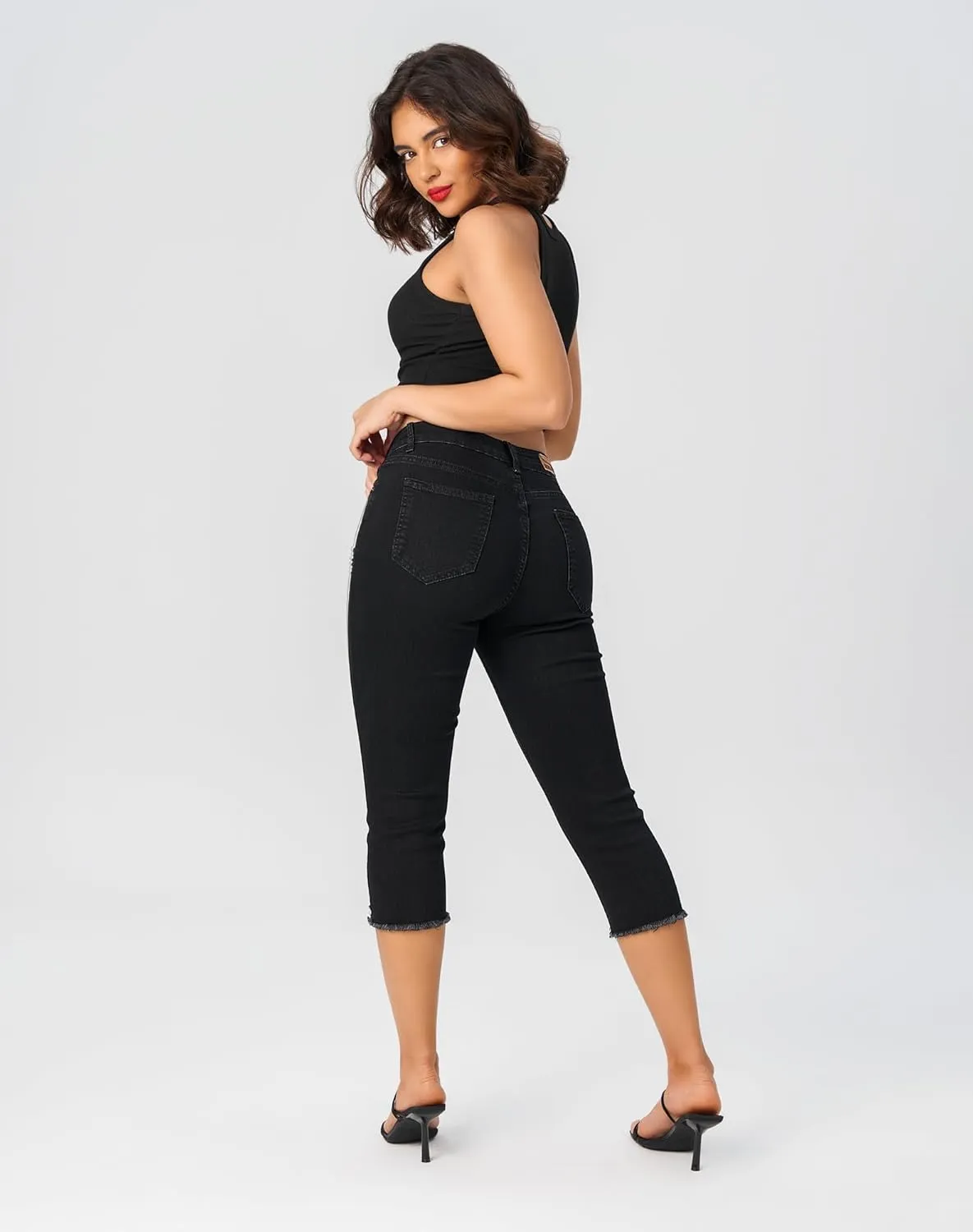 roswear Women's Capri Pants Mid Rise Skinny Ripped Stretchy Cropped Distressed Jeans