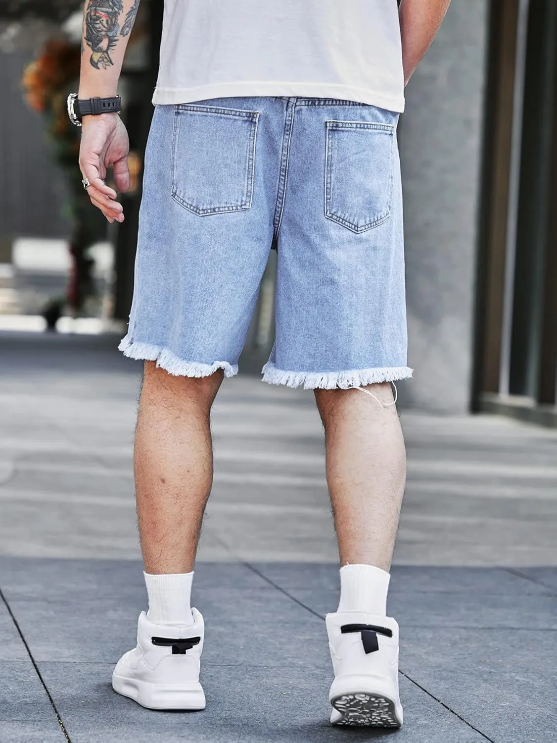 WDIRARA Men's Ripped Denim Shorts Straight Leg Raw Hem Frayed Distressed Jean Shorts Pants