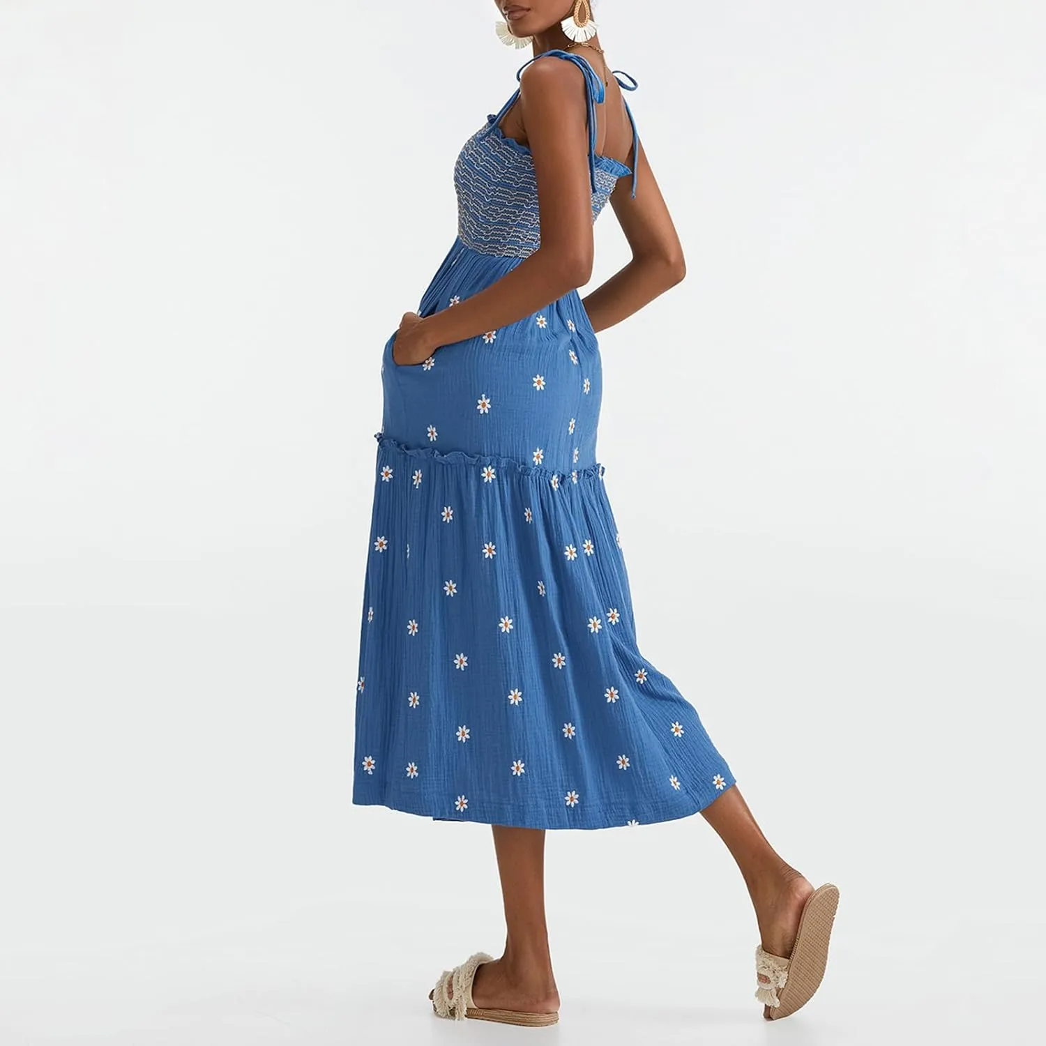 Women Floral Embroidered Maxi Dress Sleeveless Tie Shoulder Smocked Flowy Dress Boho Summer Sundresses with Pockets