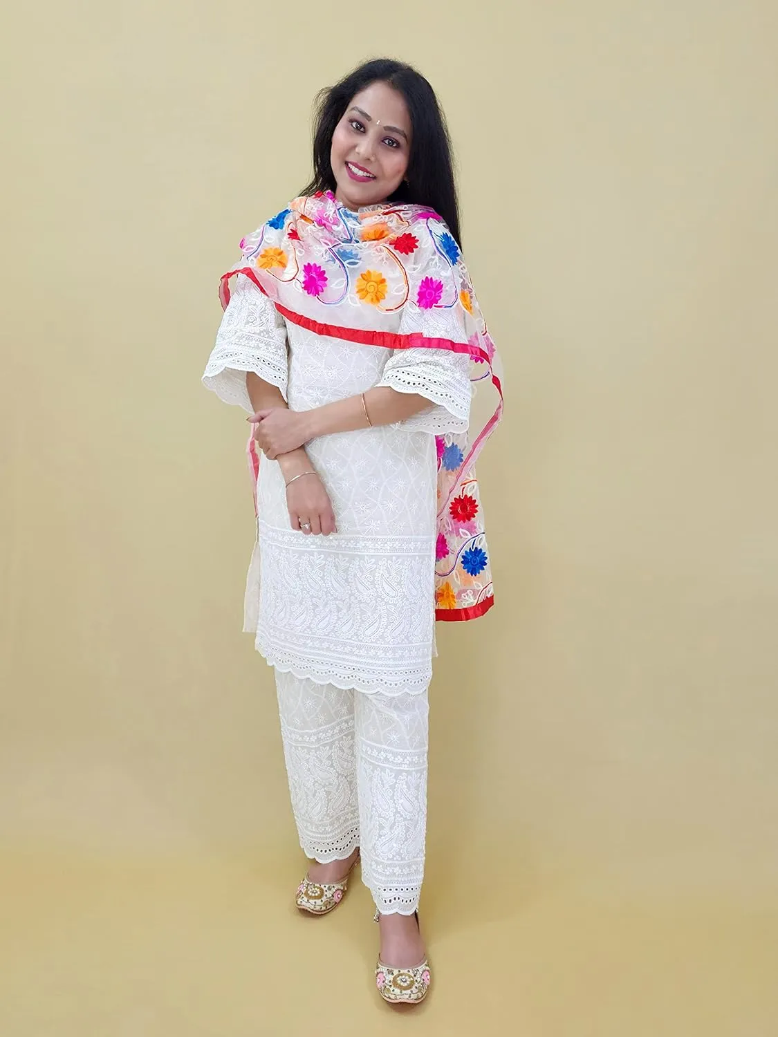 Women's Bergenia Gold Genuine Soft Leather Embroidered Jutis | Bite and Pinch Free Jutti | Punjabi Formal Juttis | Girl's Wedding Flat Ladies Mojari | Formal Ethnic Juti |