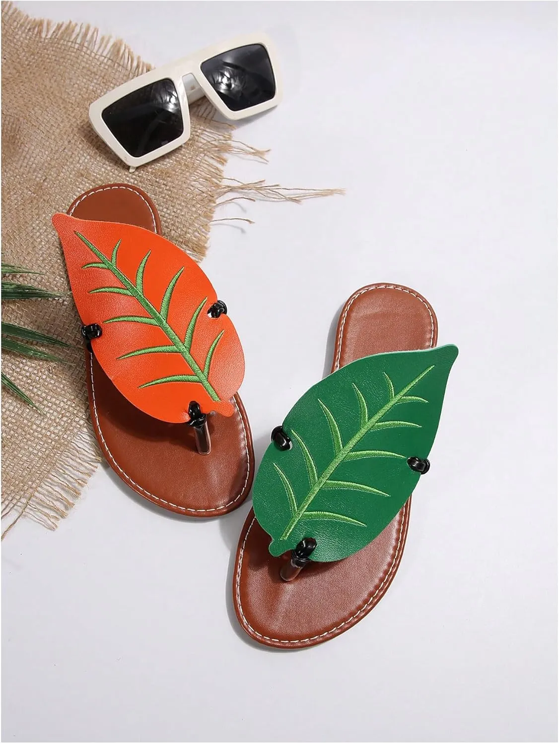 Women's Boho Leaf Appliques Thong Sandals Open Toe Outdoor Flip Flops Casual Slippers