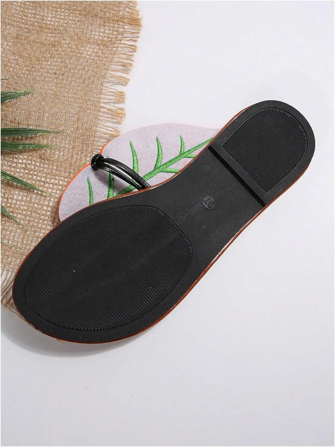 Women's Boho Leaf Appliques Thong Sandals Open Toe Outdoor Flip Flops Casual Slippers