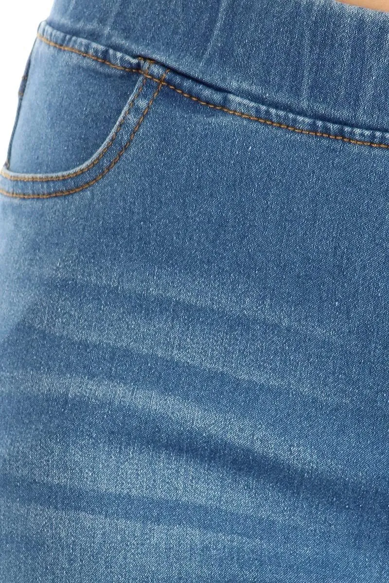 Women's Capri Jeans Skinny Jeggings Pull-On Denim Capris Pants with Pockets Regular & Plus Size