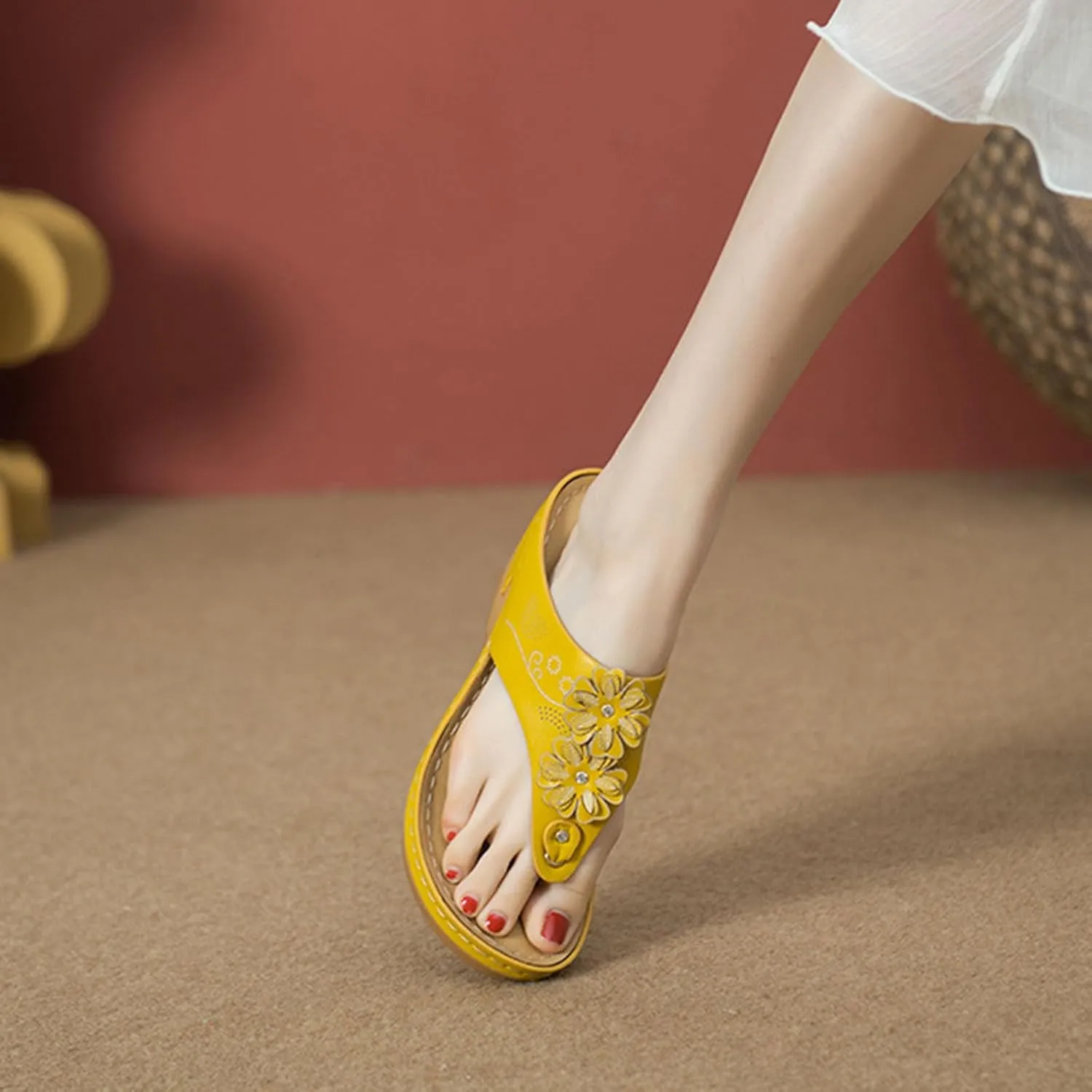 Women's Height Increasing Thong Sandal Arch Support Platform Trendy Slipper Clip Toe Floral Embellished Flip Flop