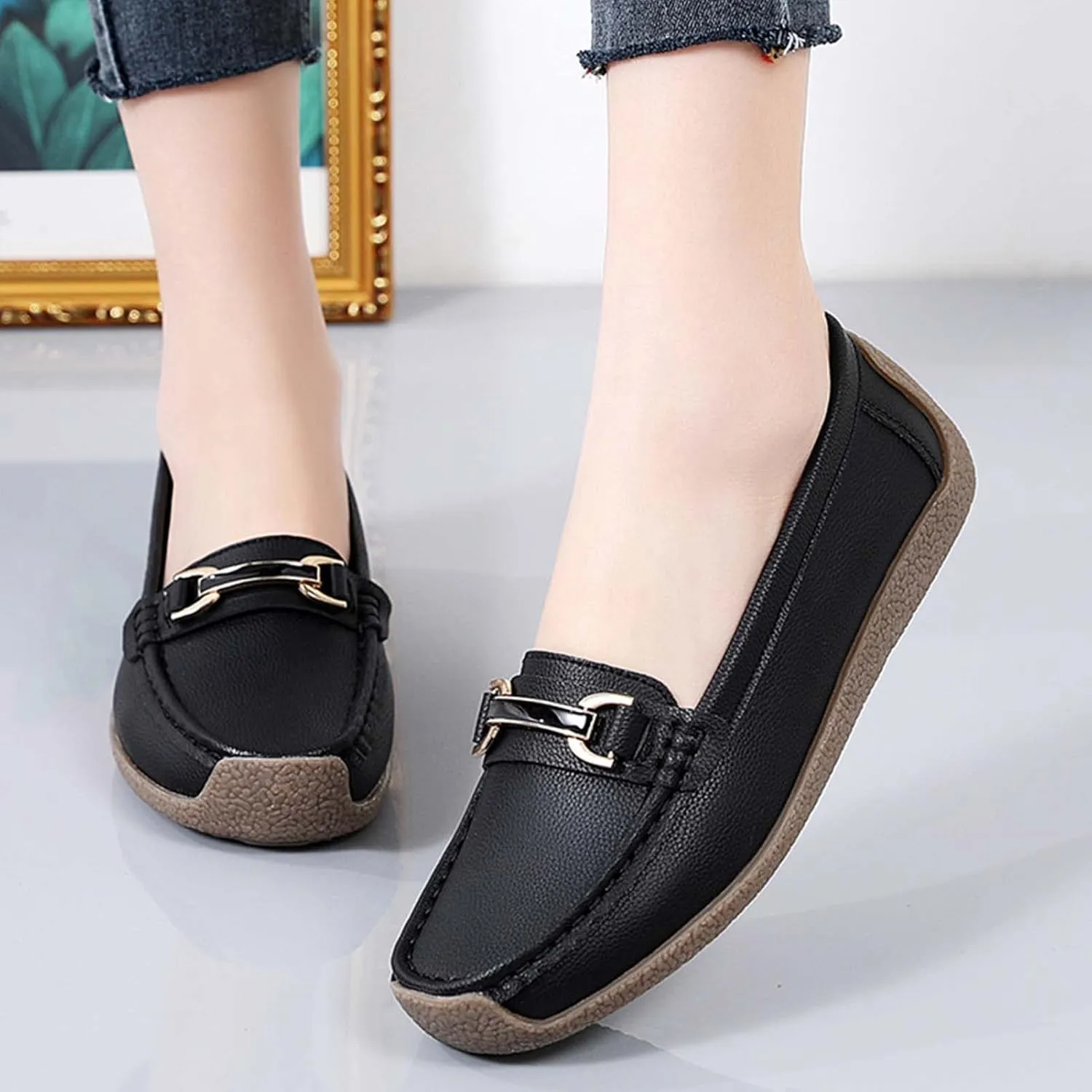 Women's Slip On Flats Loafers Leather Moccasins Walking Shoes Driving Penny Loafer with Anti-Slip Rubber Sole