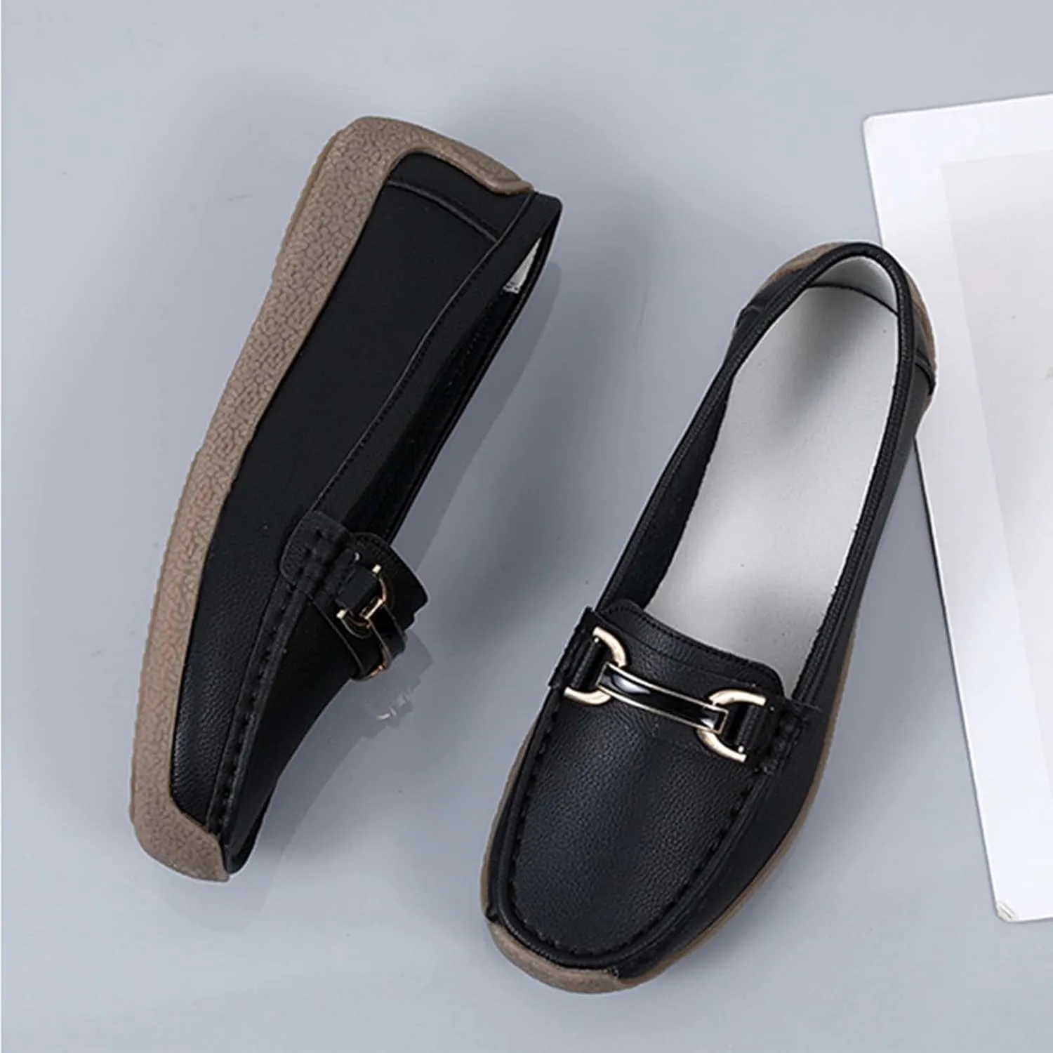 Women's Slip On Flats Loafers Leather Moccasins Walking Shoes Driving Penny Loafer with Anti-Slip Rubber Sole